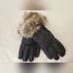 Woman's Glove, Eddie Bauer